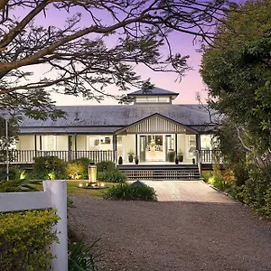 Sunshine Coast hotels &amp; apartments, all accommodations in Sunshine Coast