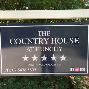 Sunshine Coast hotels &amp; apartments, all accommodations in Sunshine Coast
